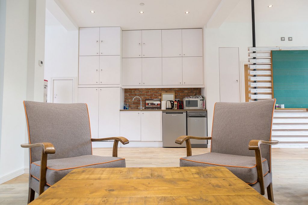 middle area kitchen